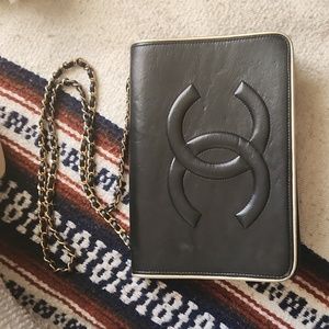 Black Purse Fancy Gold Chain Charm